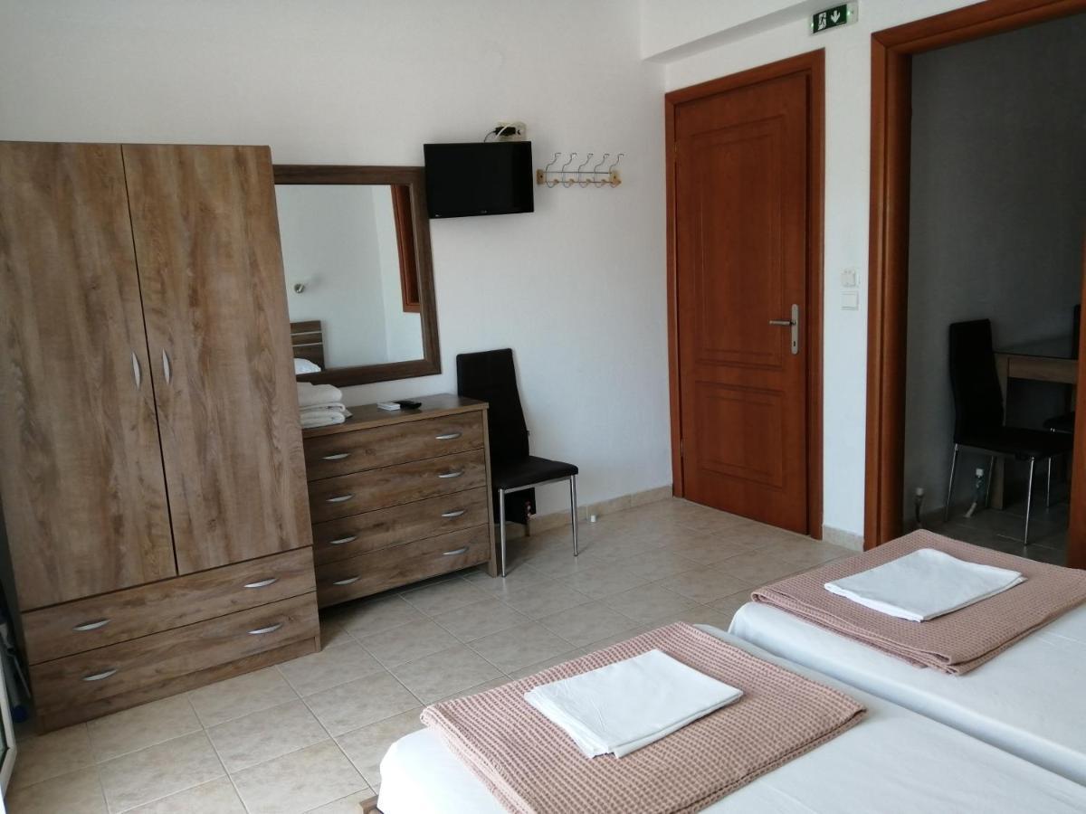 Irini Apartments 克拉默特 外观 照片