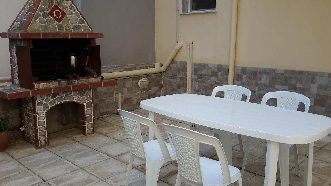 Irini Apartments 克拉默特 外观 照片