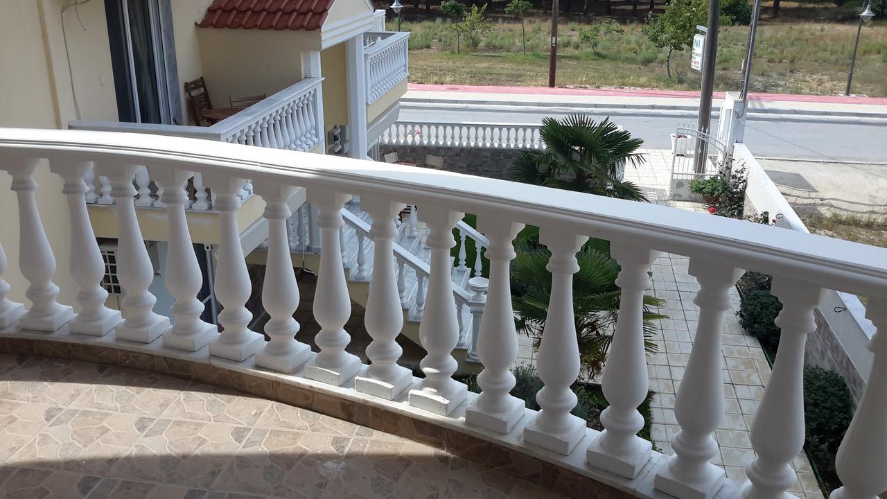 Irini Apartments 克拉默特 外观 照片