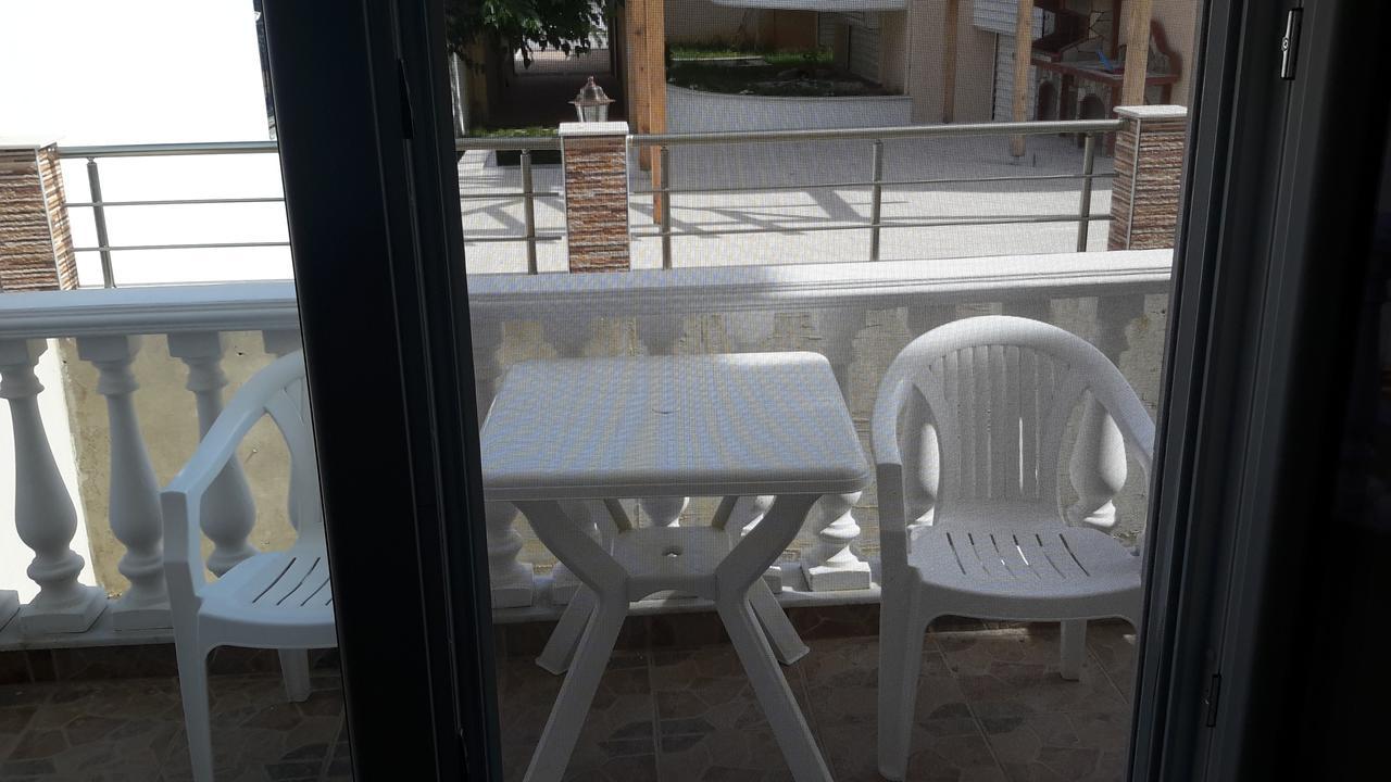 Irini Apartments 克拉默特 外观 照片