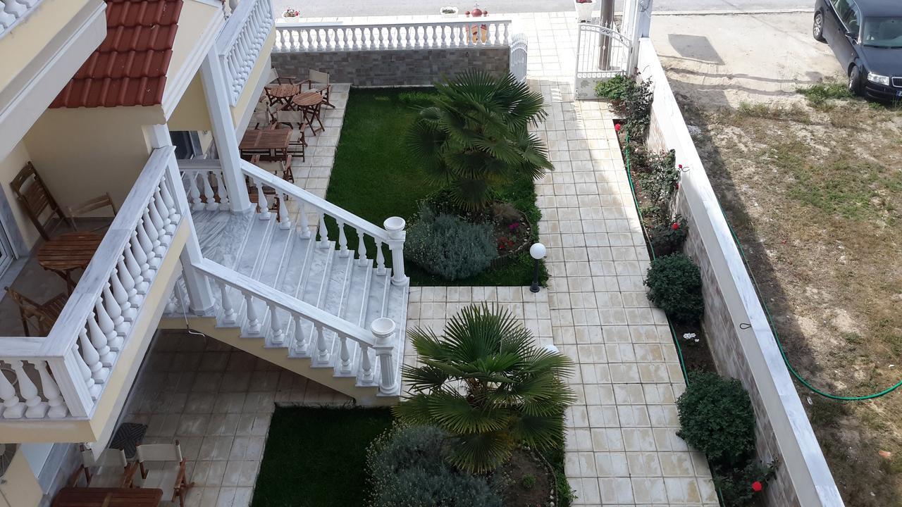 Irini Apartments 克拉默特 外观 照片