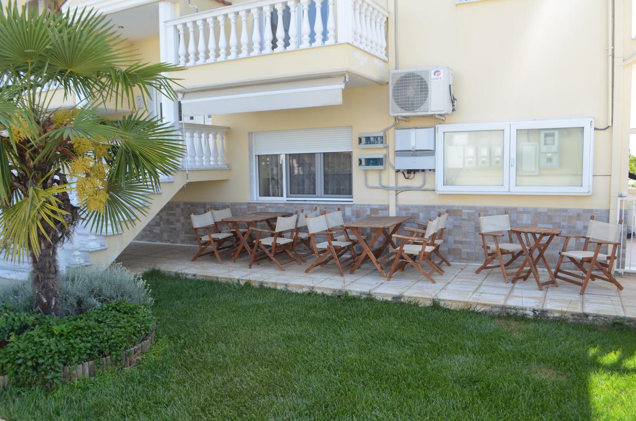 Irini Apartments 克拉默特 外观 照片
