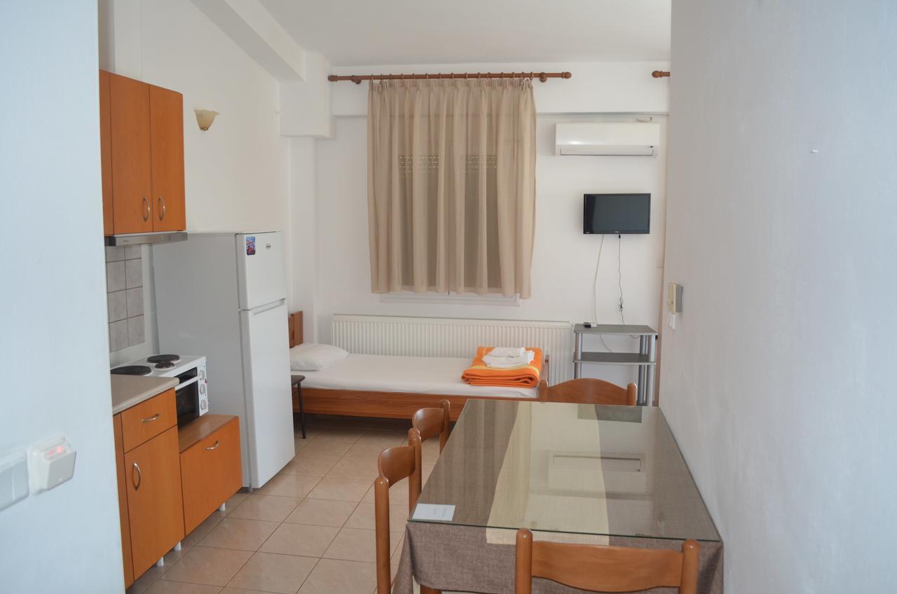 Irini Apartments 克拉默特 外观 照片