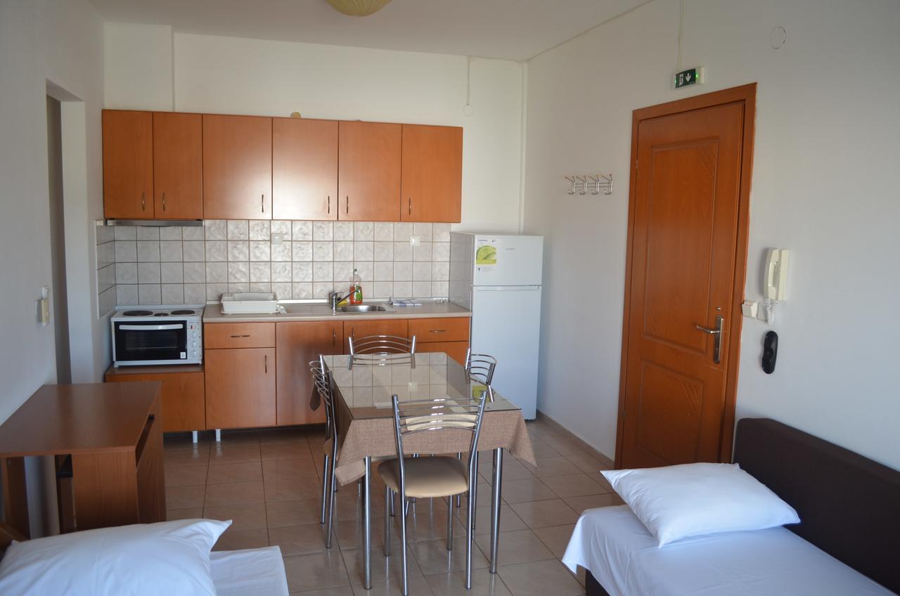 Irini Apartments 克拉默特 外观 照片