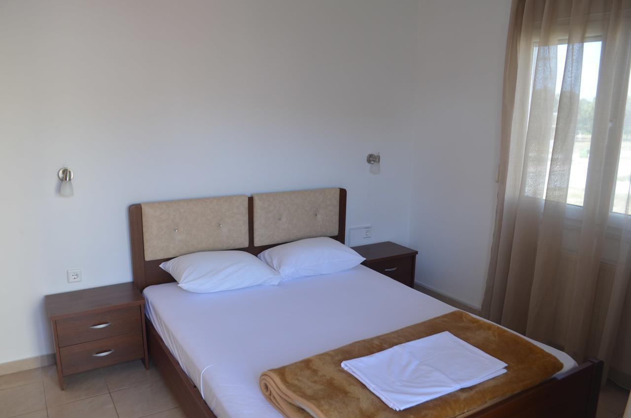 Irini Apartments 克拉默特 外观 照片